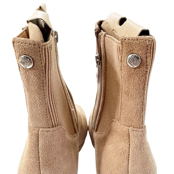 NWT Donald Pliner Labell Suede Platform Chunky Boot Tan Size 10 - Picture 8 of 15